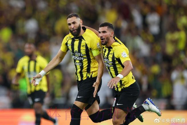 本泽马：球员给球队提供帮助 这场胜利属于团队